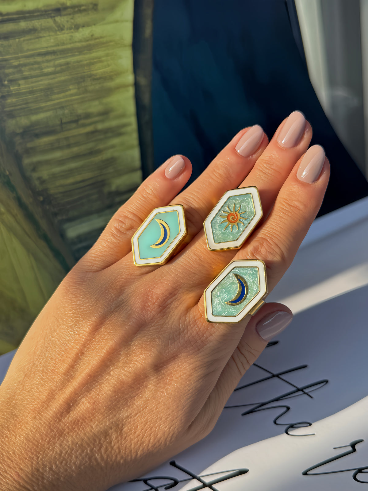 Celestine ring - Moon