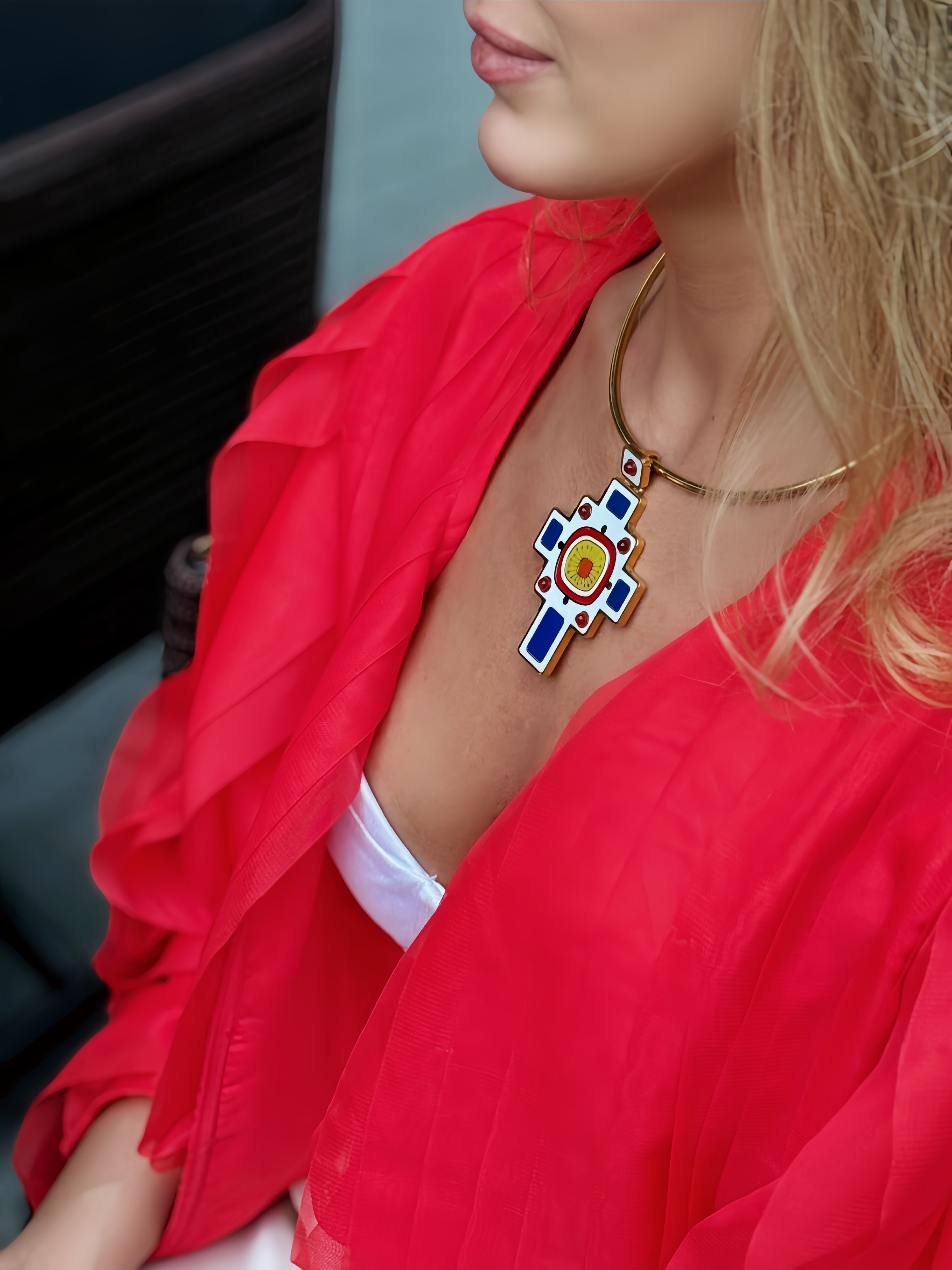 Necklace Cross with natural carnelian Stone